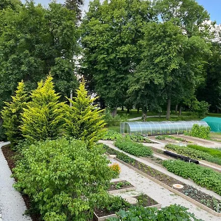 Hotel Separe V Zahrade