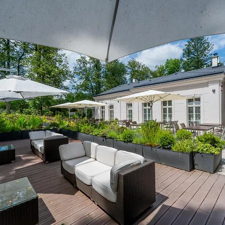 Separe V Zahrade Hotel