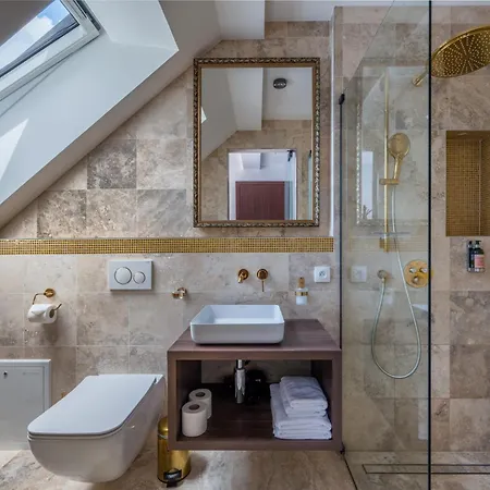 Separe V Zahrade Otel 3*