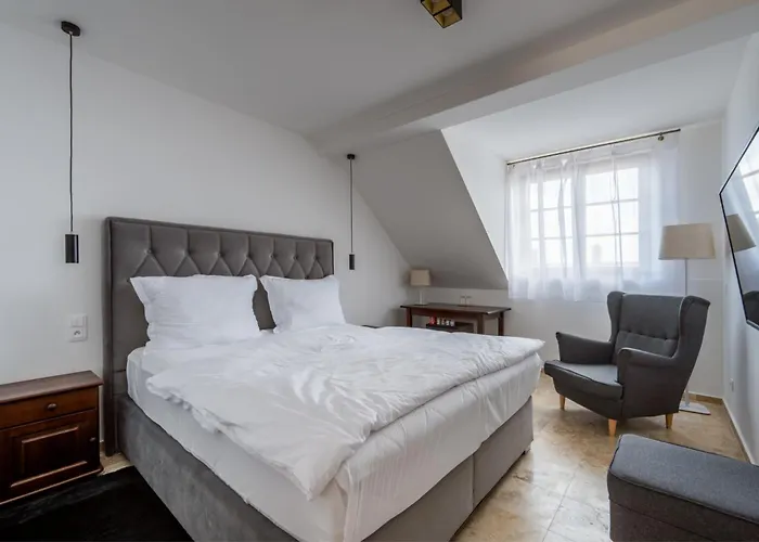 Separe V Zahrade Ratmerice