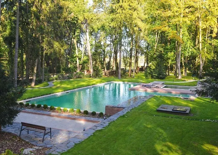 Separe V Zahrade 3* Ratmerice